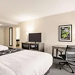 La Quinta By Wyndham Baltimore N / White Marsh
